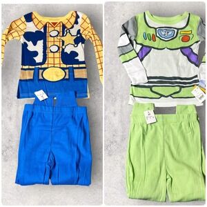 New Disney Pixar Toy Story Pajamas Set Boys 18M Woody Buzz Lightyear Snug Fit